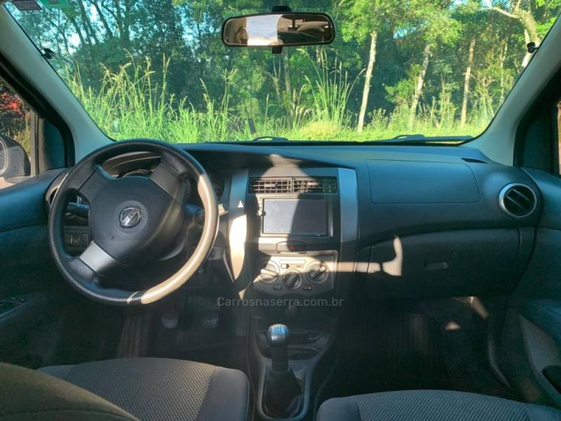 NISSAN - LIVINA - 2009/2010 - Preta - Sob Consulta