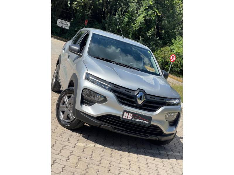 RENAULT - KWID - 2022/2023 - Prata - R$ 51.600,00