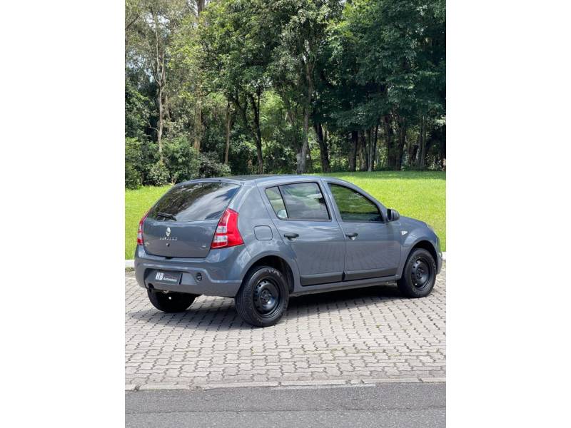 RENAULT - SANDERO - 2011/2012 - Cinza - R$ 32.000,00