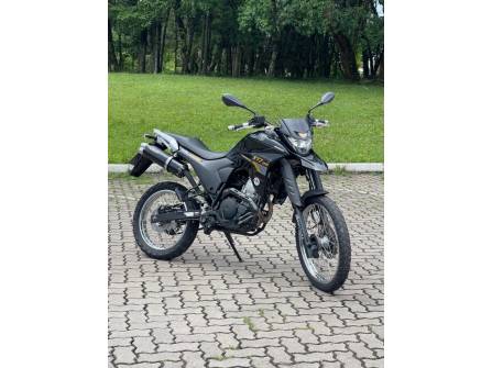 YAMAHA - XTZ 250 - 2019/2020 - Preta - R$ 23.000,00