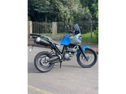 YAMAHA - XT - 2011/2012 - Azul - R$ 33.500,00