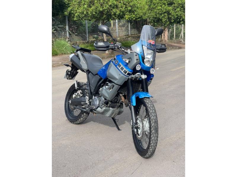 YAMAHA - XT - 2011/2012 - Azul - R$ 33.500,00