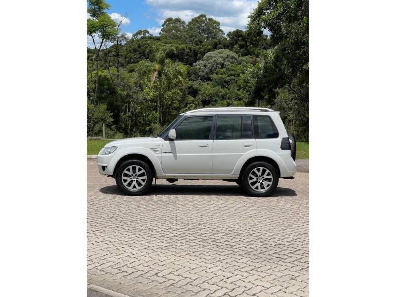 MITSUBISHI - PAJERO TR4 - 2013/2014 - Branca - R$ 64.000,00