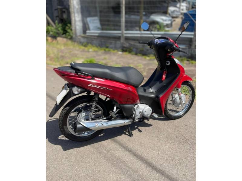 HONDA - BIZ 125 - 2013/2014 - Vermelha - R$ 11.000,00