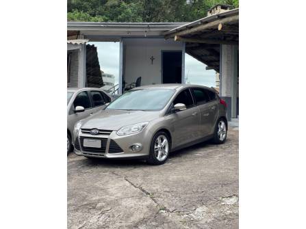 FORD - FOCUS - 2014/2015 - Prata - R$ 58.000,00