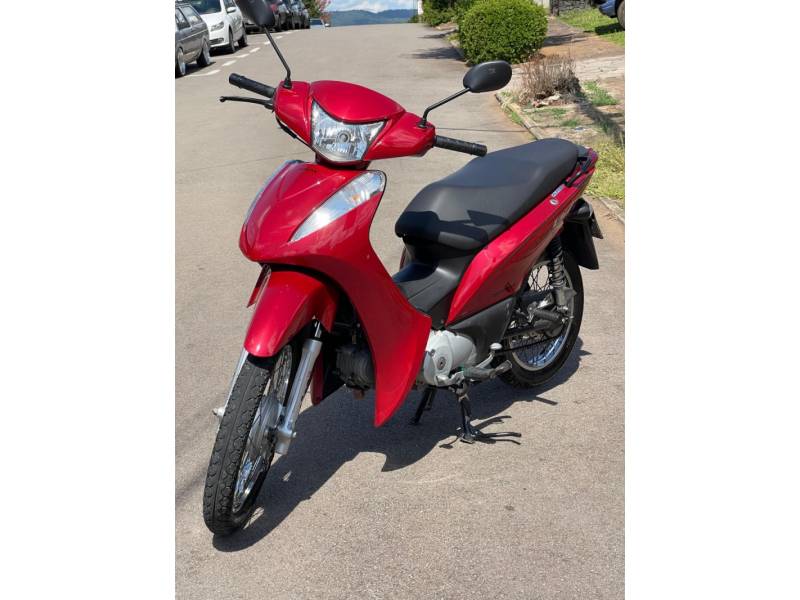 HONDA - BIZ 125 - 2013/2014 - Vermelha - R$ 11.000,00