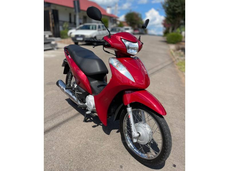 HONDA - BIZ 125 - 2013/2014 - Vermelha - R$ 11.000,00