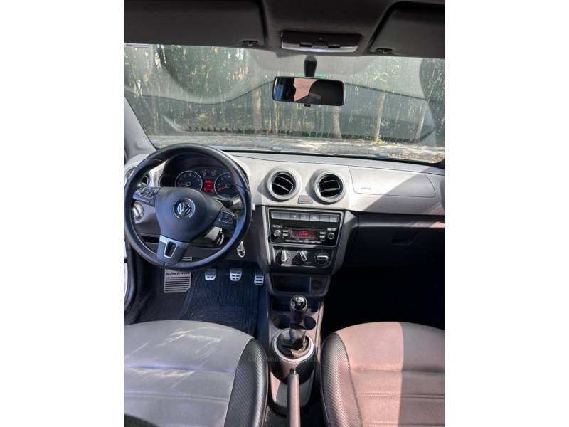 VOLKSWAGEN - SAVEIRO - 2015/2016 - Branca - Sob Consulta