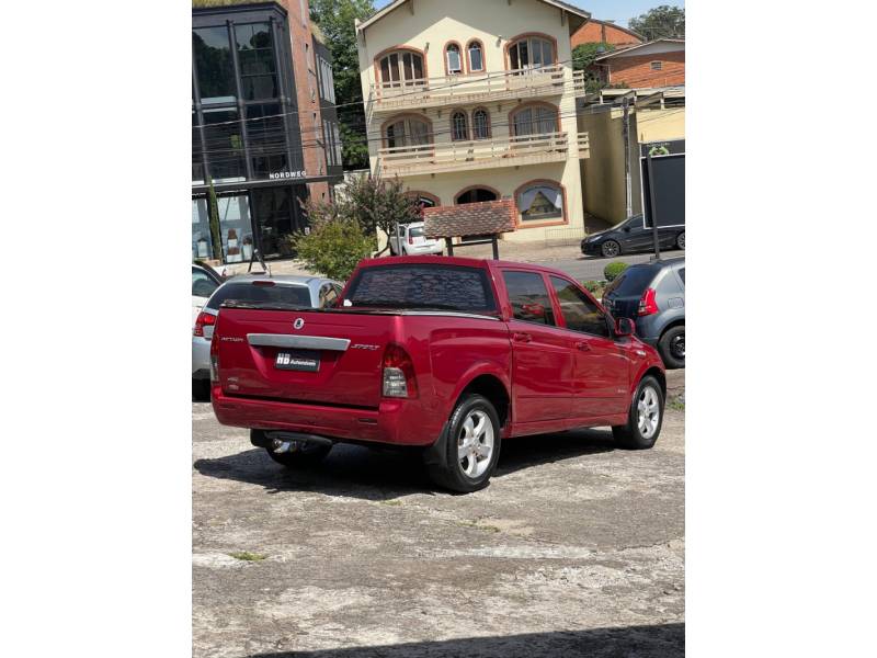 SSANGYONG - ACTYON SPORTS - 2010/2011 - Vermelha - R$ 41.000,00