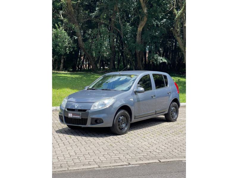 RENAULT - SANDERO - 2011/2012 - Cinza - R$ 32.000,00