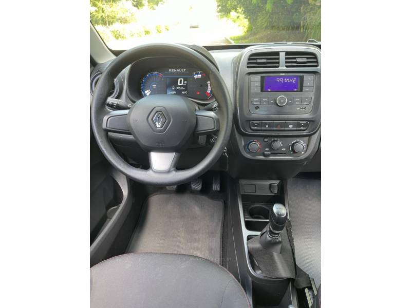 RENAULT - KWID - 2022/2023 - Prata - R$ 51.600,00