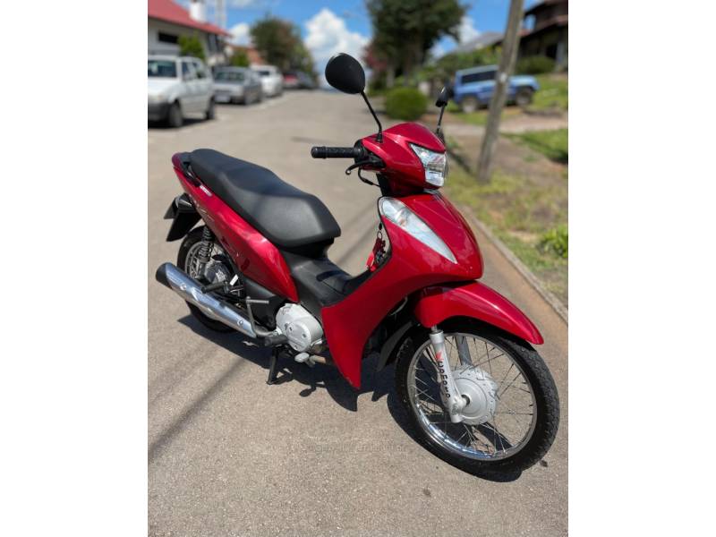 HONDA - BIZ 125 - 2013/2014 - Vermelha - R$ 11.000,00